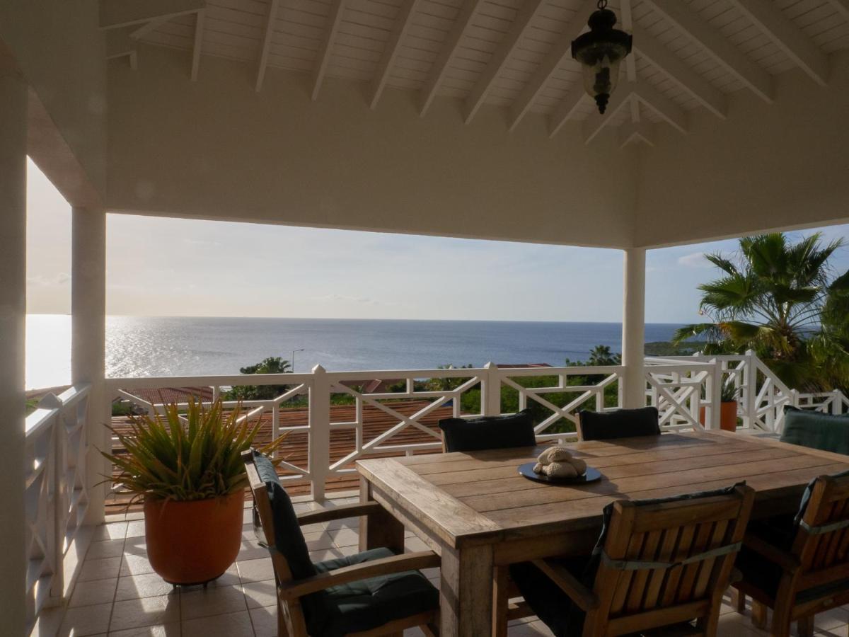 Villa Happy View Willibrordus Exterior photo